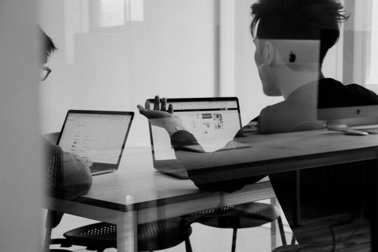 Utilizing Influencer Marketing to Expand Your Brand Reach